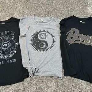 3 shirt bundle sz small